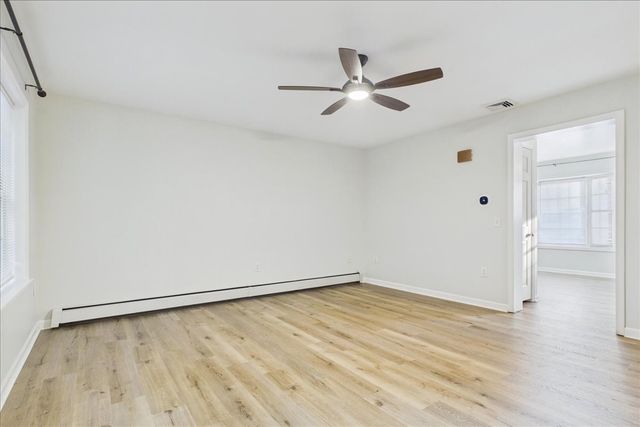 37 Glen Ave 15, Chelmsford, MA 01821