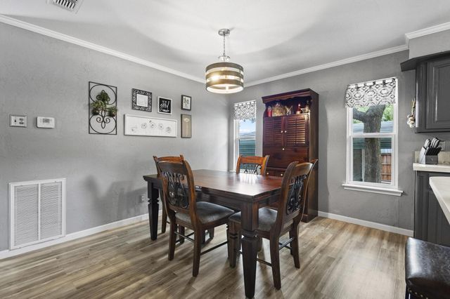 434 Crescent Drive, Pottsboro, TX 75076