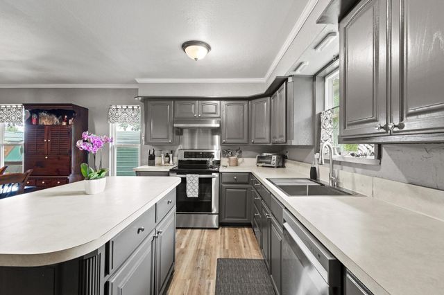 434 Crescent Drive, Pottsboro, TX 75076