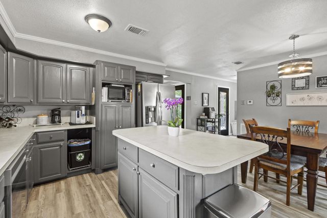 434 Crescent Drive, Pottsboro, TX 75076