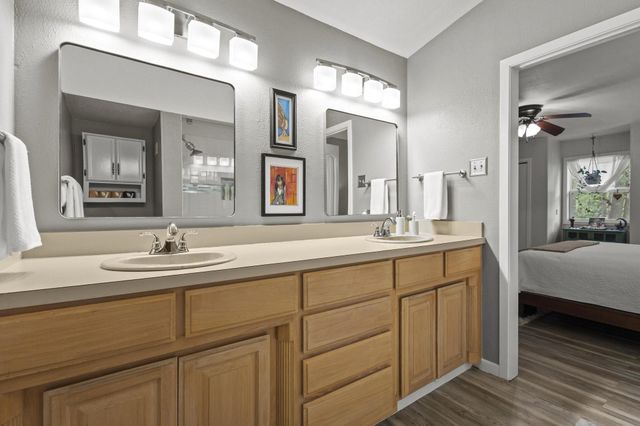 434 Crescent Drive, Pottsboro, TX 75076