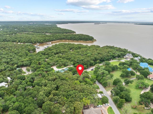 434 Crescent Drive, Pottsboro, TX 75076