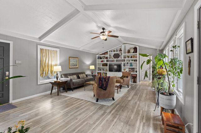 434 Crescent Drive, Pottsboro, TX 75076