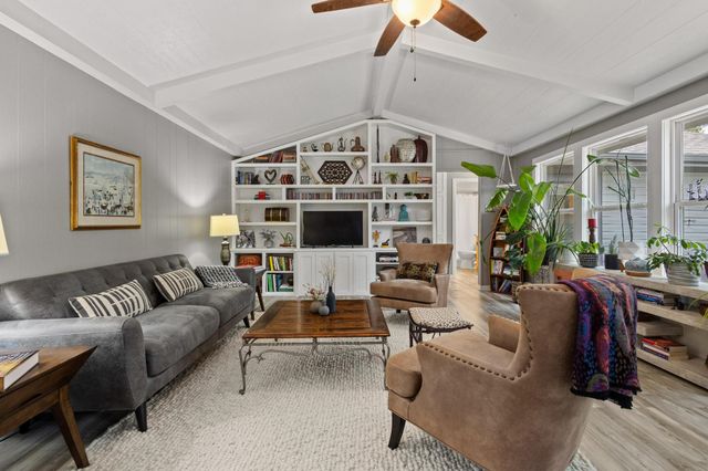 434 Crescent Drive, Pottsboro, TX 75076