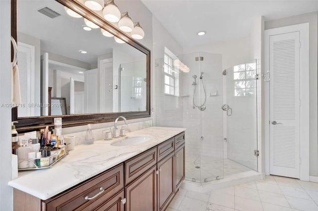 2310 Bayview Ln, North Miami, FL 33181