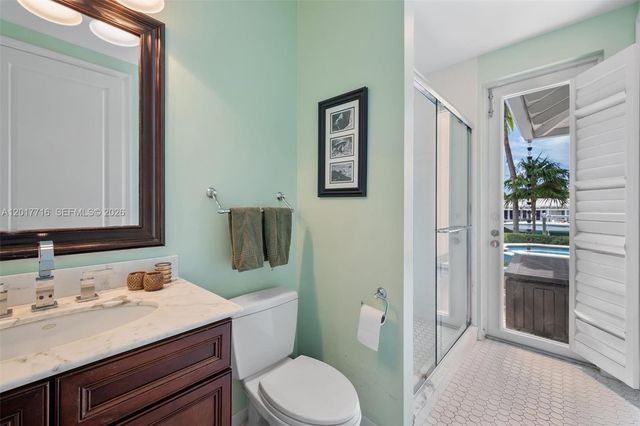 2310 Bayview Ln, North Miami, FL 33181