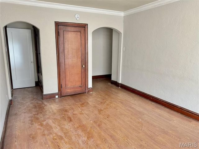 5001 S Grand Boulevard, St Louis, MO 63111