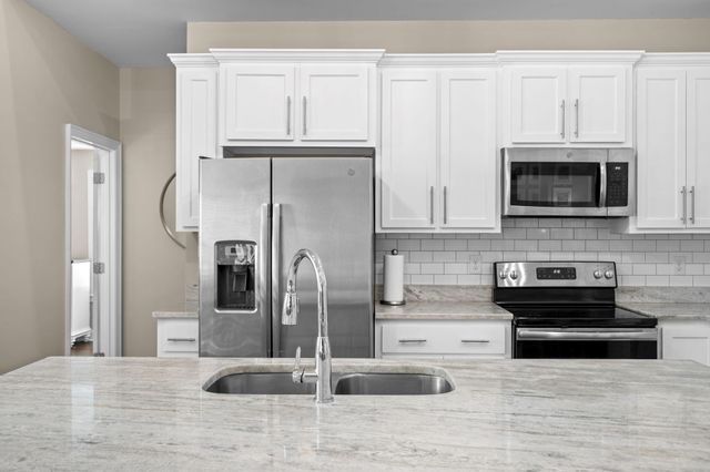 121 Edisto Dane Lane, Ridgeville, SC 29472