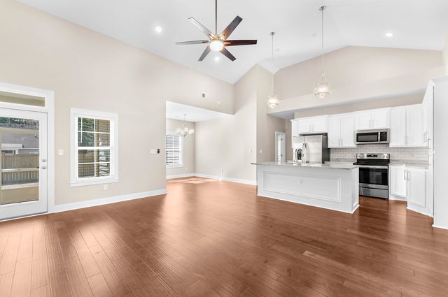 121 Edisto Dane Lane, Ridgeville, SC 29472