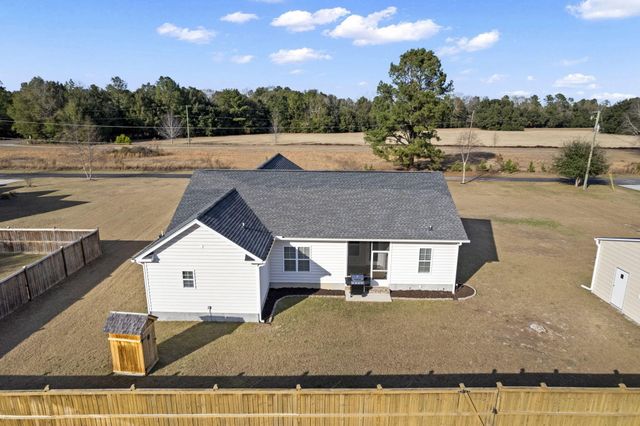 121 Edisto Dane Lane, Ridgeville, SC 29472