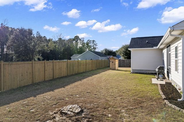 121 Edisto Dane Lane, Ridgeville, SC 29472
