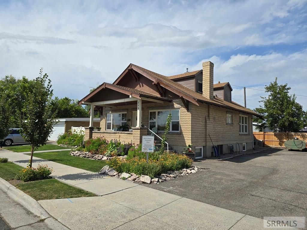 Image 4 of property listing at 115 & 113 E 1st N, Rexburg, ID 83440