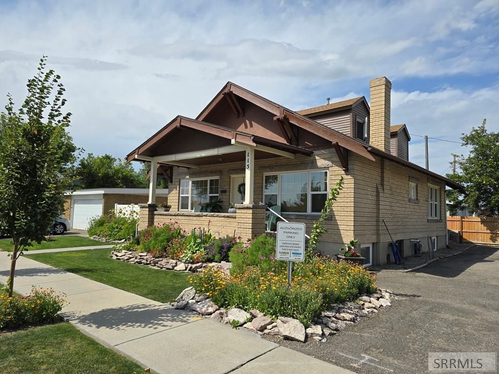 Image 5 of property listing at 115 & 113 E 1st N, Rexburg, ID 83440