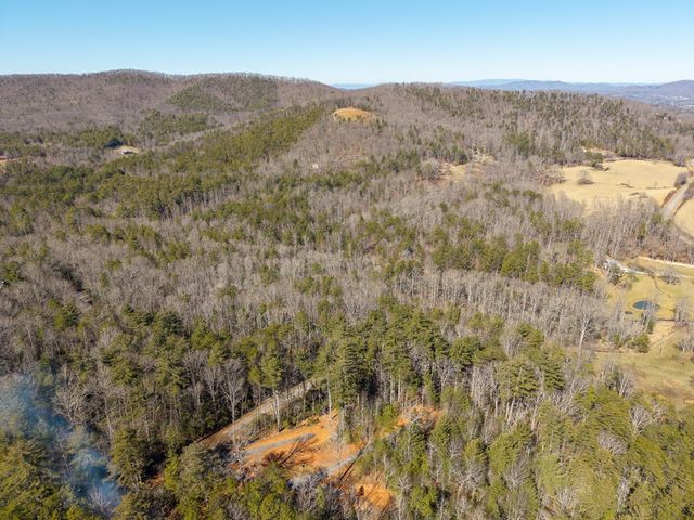 77 Big Pine Hill, Blairsville, GA 30512