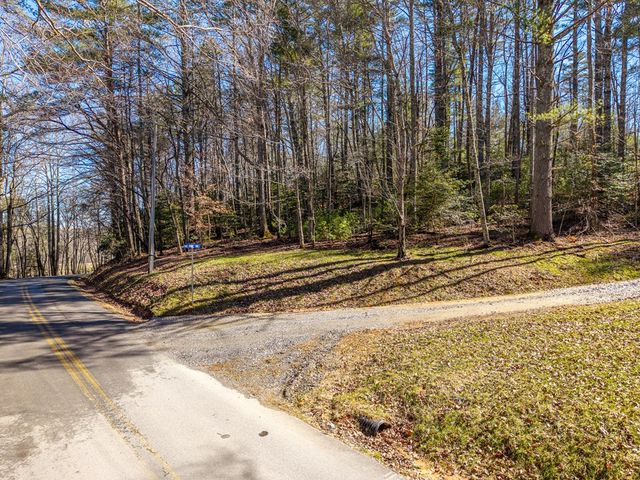 77 Big Pine Hill, Blairsville, GA 30512