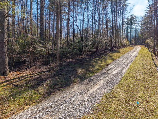 77 Big Pine Hill, Blairsville, GA 30512