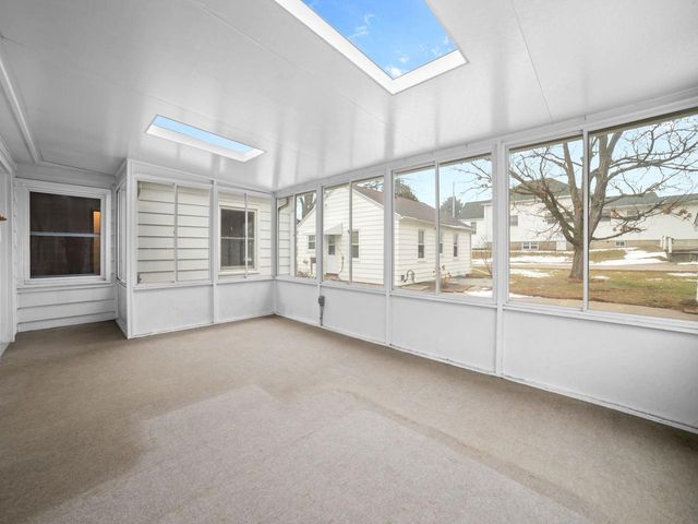 1113 North Street, Beloit, WI 53511