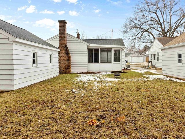 1113 North Street, Beloit, WI 53511