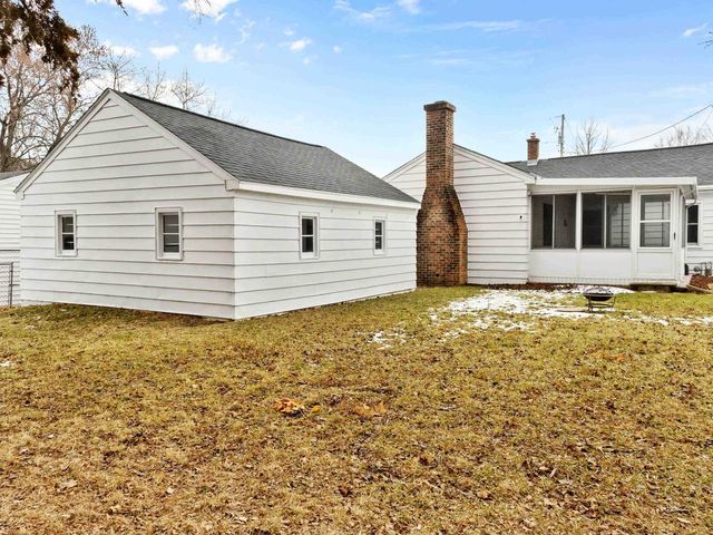 1113 North Street, Beloit, WI 53511