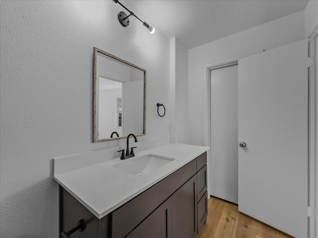 1236 Harrison Lane, Hurst, TX 76053