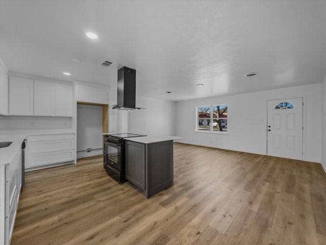 1236 Harrison Lane, Hurst, TX 76053