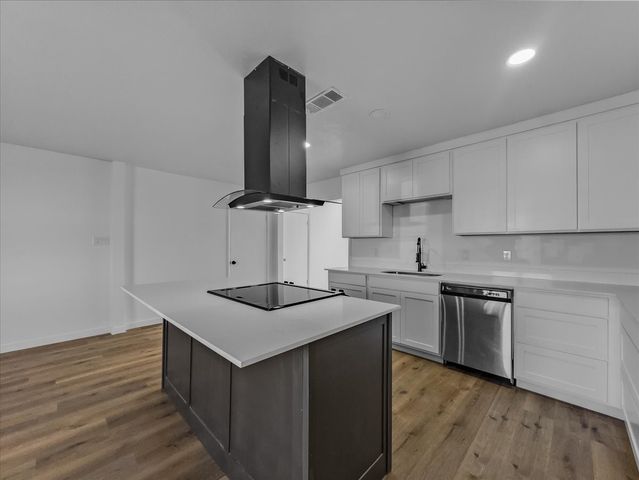 1236 Harrison Lane, Hurst, TX 76053