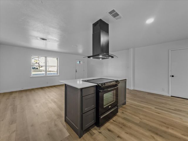 1236 Harrison Lane, Hurst, TX 76053