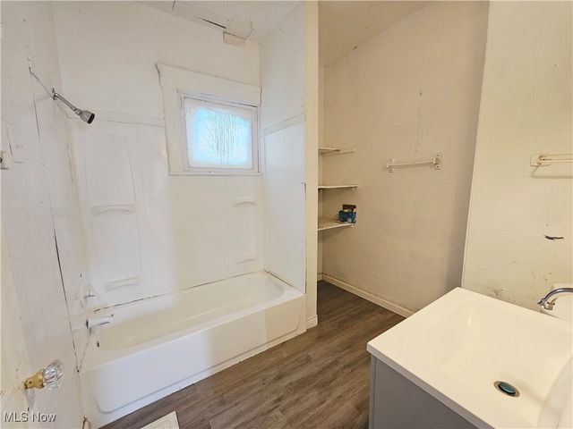 14615 Westropp Avenue, Cleveland, OH 44110