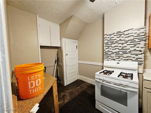 14615 Westropp Avenue, Cleveland, OH 44110