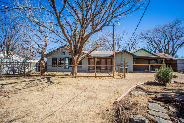 312 Avenue D, Olton, TX 79064