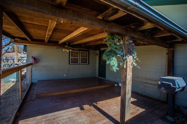 312 Avenue D, Olton, TX 79064