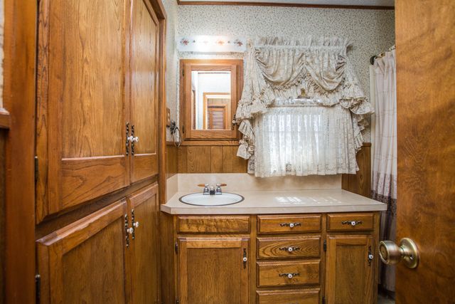 312 Avenue D, Olton, TX 79064