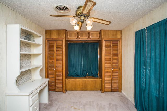 312 Avenue D, Olton, TX 79064