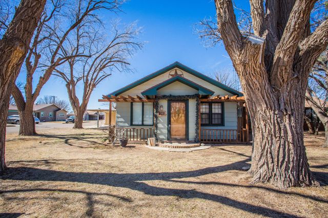 312 Avenue D, Olton, TX 79064