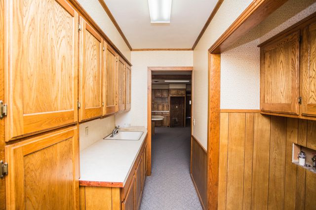 312 Avenue D, Olton, TX 79064