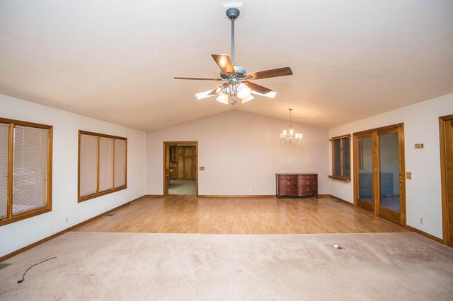 312 Avenue D, Olton, TX 79064