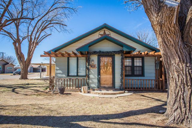 312 Avenue D, Olton, TX 79064