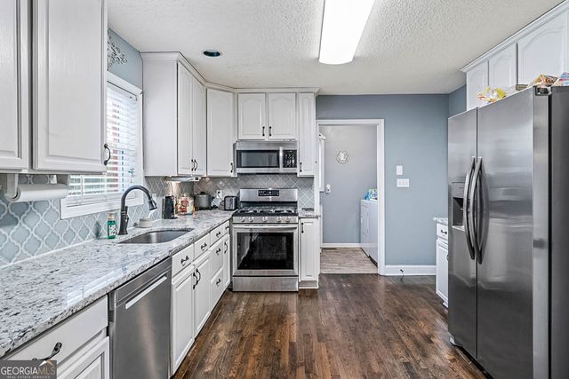 1112 Sutton Drive, Mcdonough, GA 30252