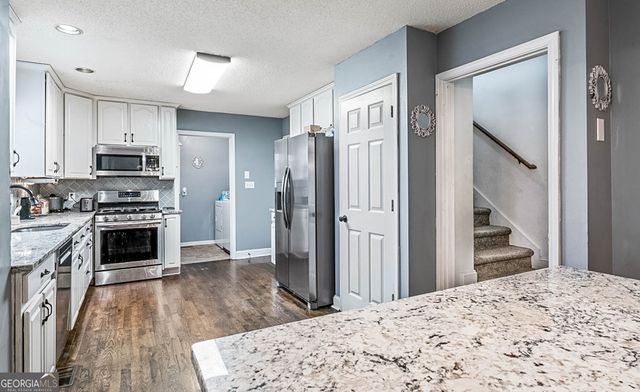 1112 Sutton Drive, Mcdonough, GA 30252