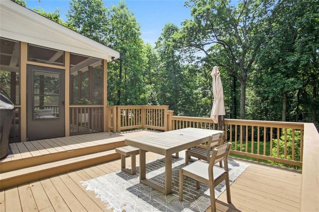 525 FOREST HILLS Drive, Atlanta, GA 30342