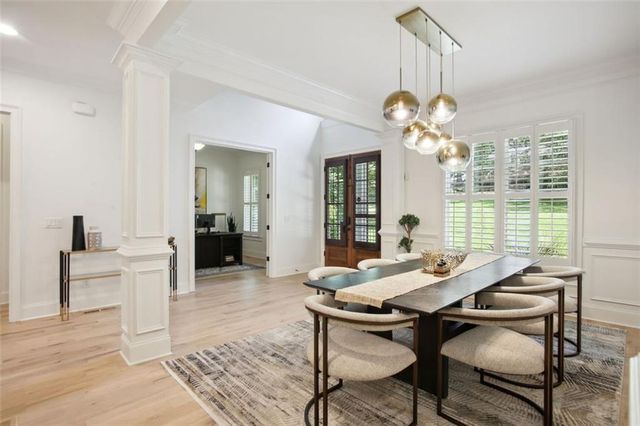 525 FOREST HILLS Drive, Atlanta, GA 30342