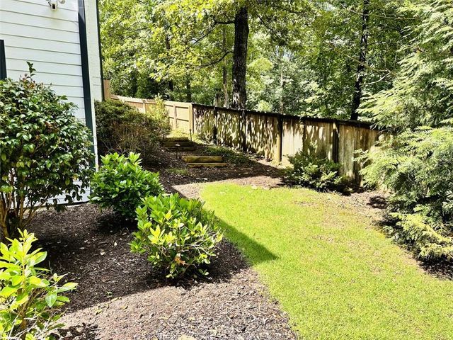 525 FOREST HILLS Drive, Atlanta, GA 30342