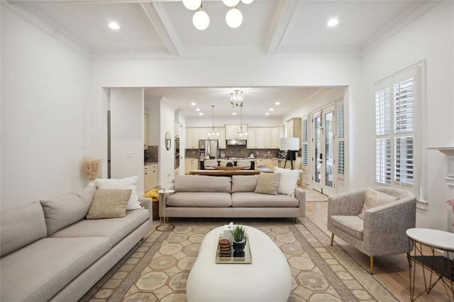 525 FOREST HILLS Drive, Atlanta, GA 30342