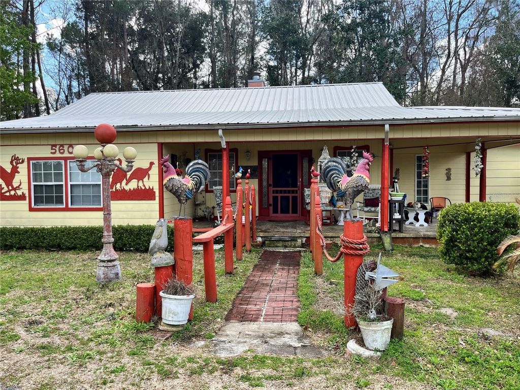 Image 7 of property listing at 5608 W COUNTY ROAD 240, Lake Butler, FL 32054