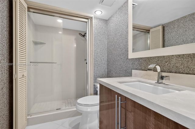 4000 Towerside Ter 1612, Miami, FL 33138