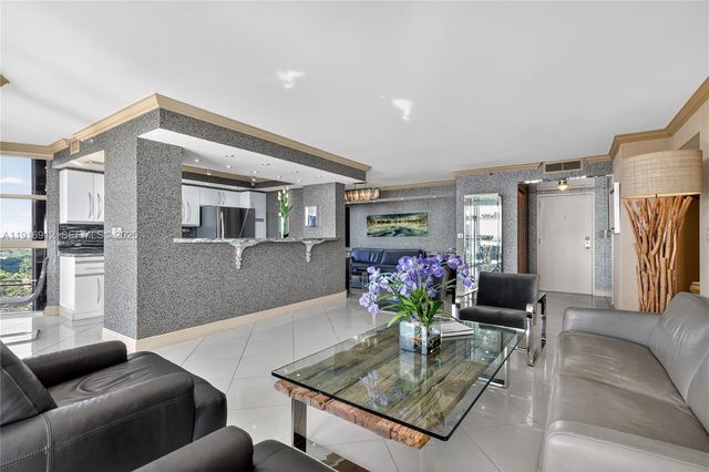 4000 Towerside Ter 1612, Miami, FL 33138