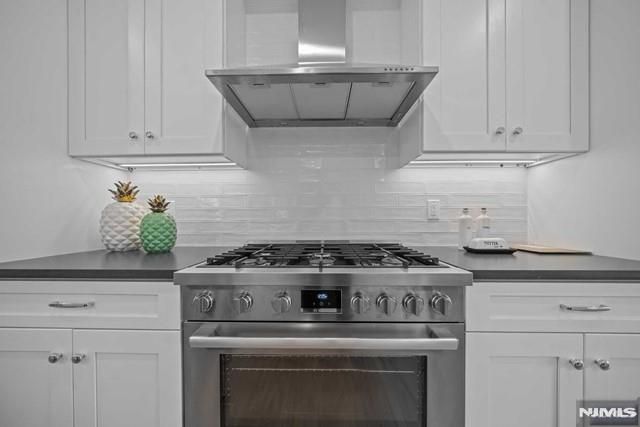 147 Central Avenue 19, Old Tappan, NJ 07675