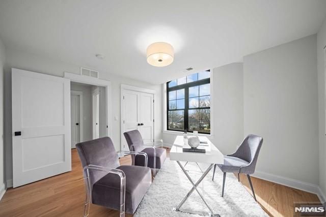 147 Central Avenue 19, Old Tappan, NJ 07675