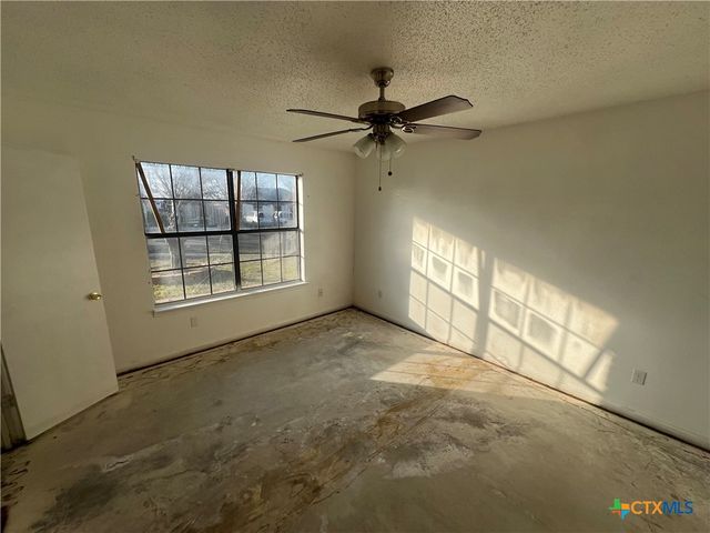2302 Huckleberry Drive, Killeen, TX 76549