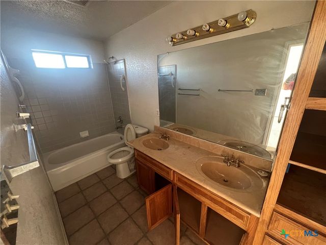 2302 Huckleberry Drive, Killeen, TX 76549